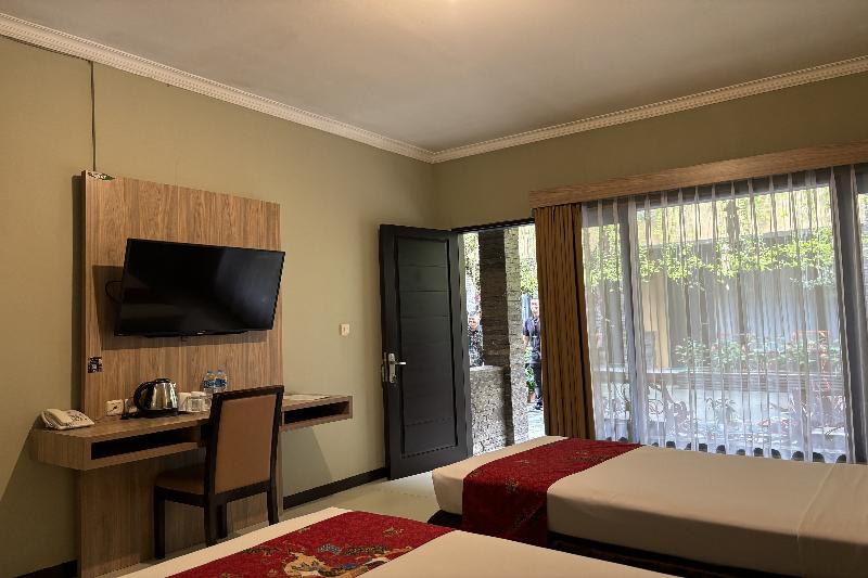 Hotel Pesona Bamboe Lembang by ZUZU - Oda