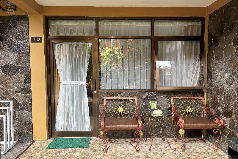 Hotel Pesona Bamboe Lembang by ZUZU - Oda