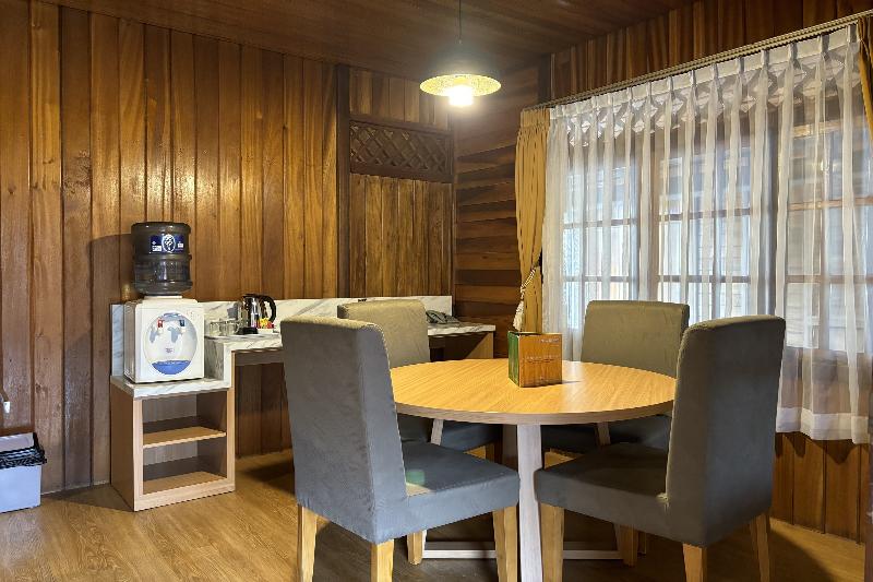 Hotel Pesona Bamboe Lembang by ZUZU - Oda