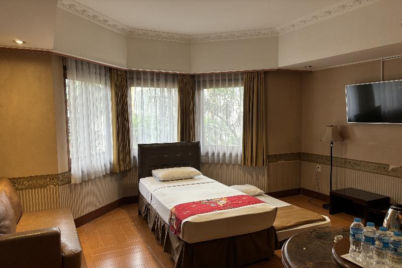 Hotel Pesona Bamboe Lembang by ZUZU - Oda