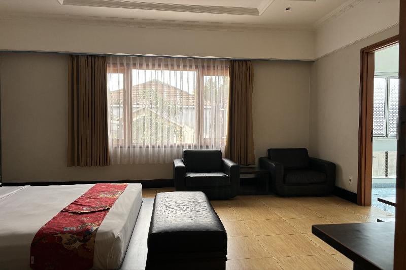 Hotel Pesona Bamboe Lembang by ZUZU - Oda