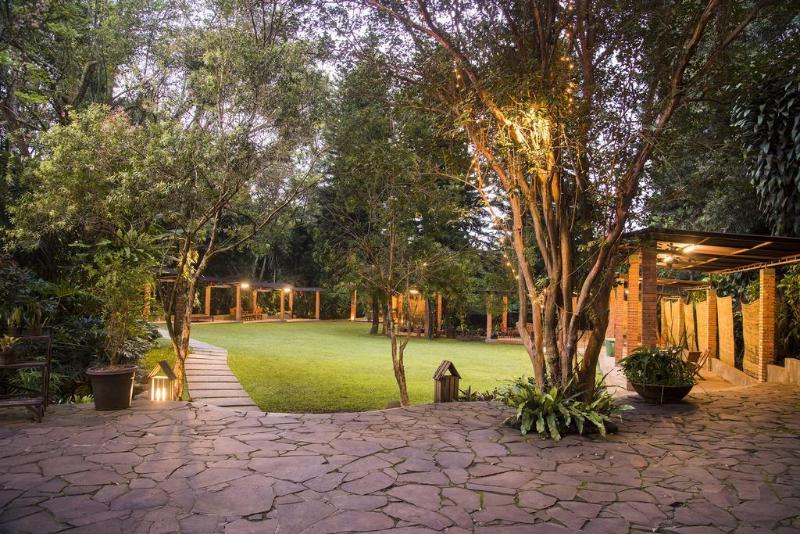 The Cipaku Garden - Genel