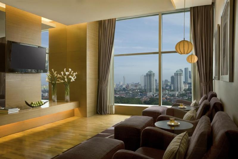 The Ritz-Carlton Jakarta, Pacific Place - Genel