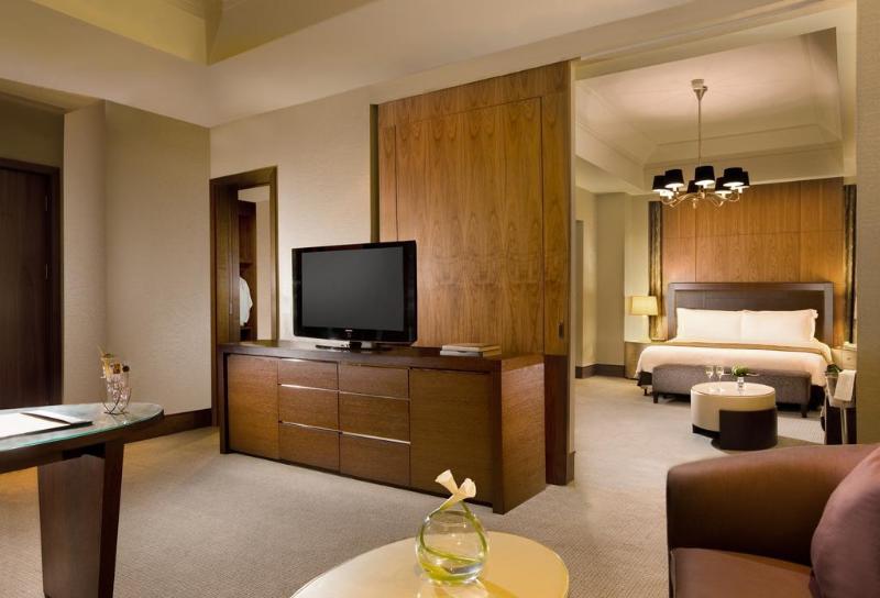 The Ritz-Carlton Jakarta, Pacific Place - Genel