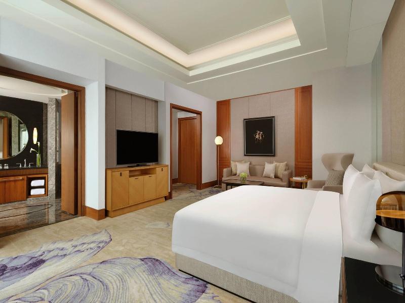 The Ritz-Carlton Jakarta, Pacific Place - Oda