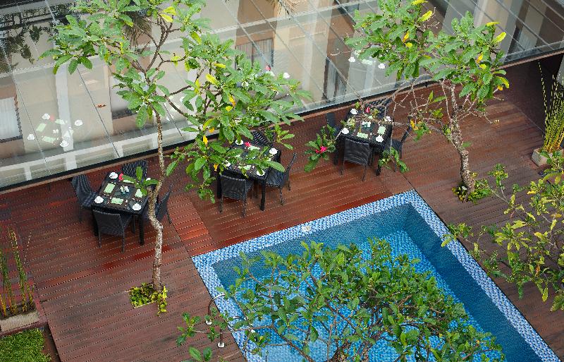 Hotel Santika Kuta - Havuz