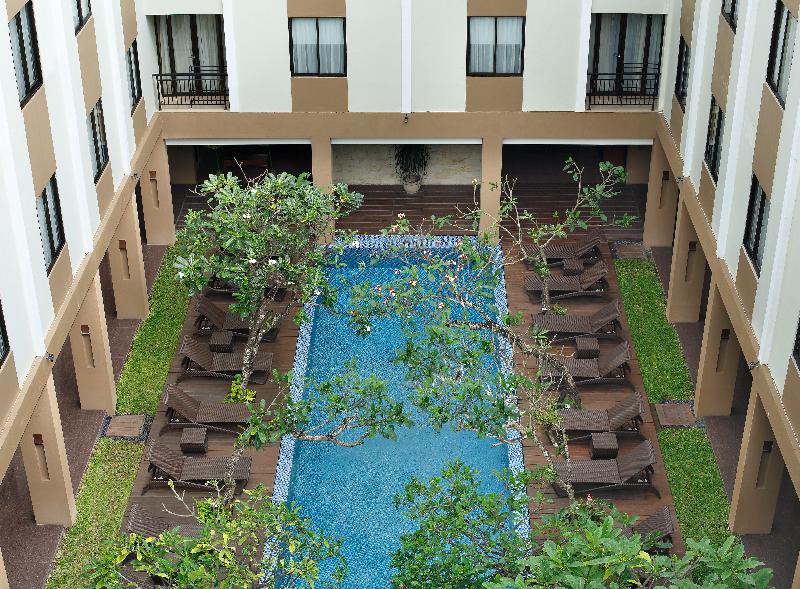Hotel Santika Kuta - Havuz