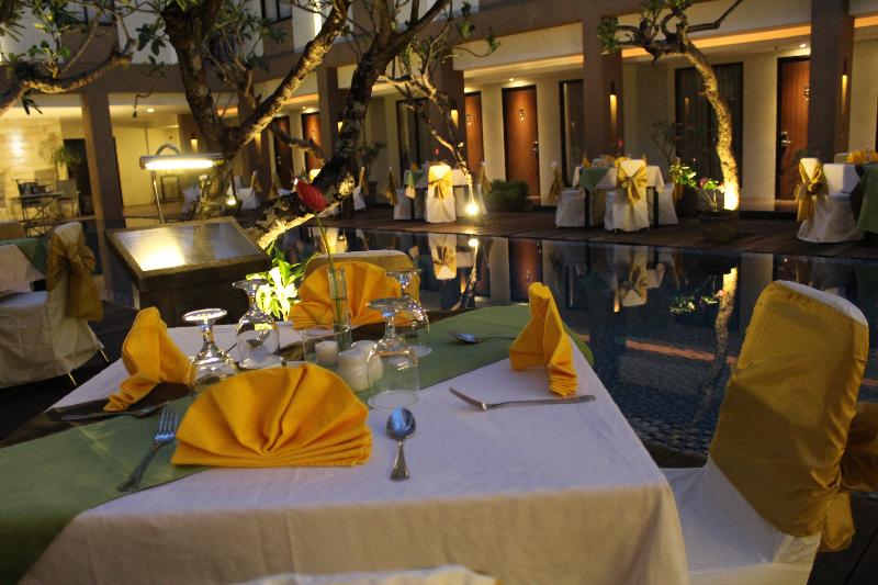 Hotel Santika Kuta - Restoran