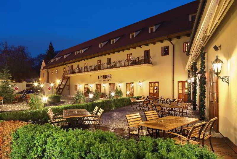 Lindner Hotel Prague Castle, part of JdV by Hyatt - Genel