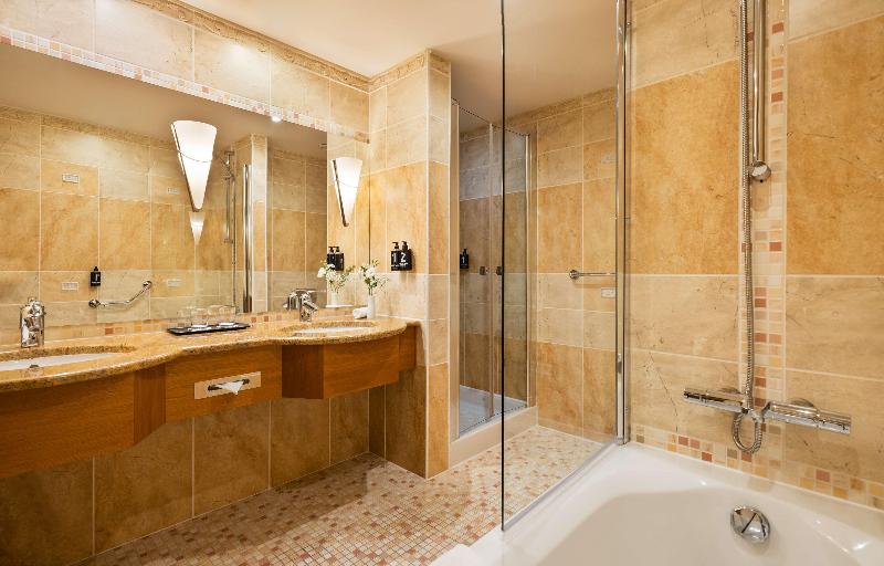 Lindner Hotel Prague Castle, part of JdV by Hyatt - Oda