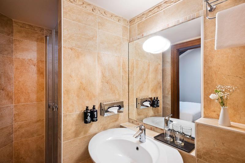 Lindner Hotel Prague Castle, part of JdV by Hyatt - Oda