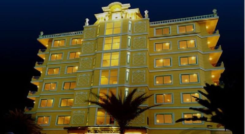 Four Seasons Place otel fotoğrafı