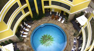 Four Seasons Place fotoÄŸrafÄ±
