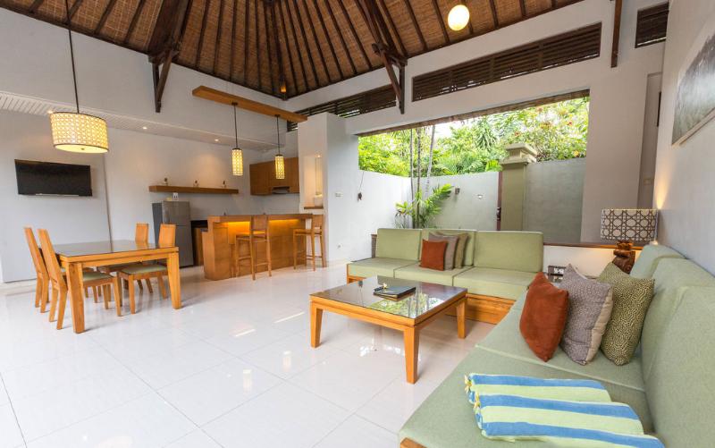 Pradha Villas Seminyak - Oda