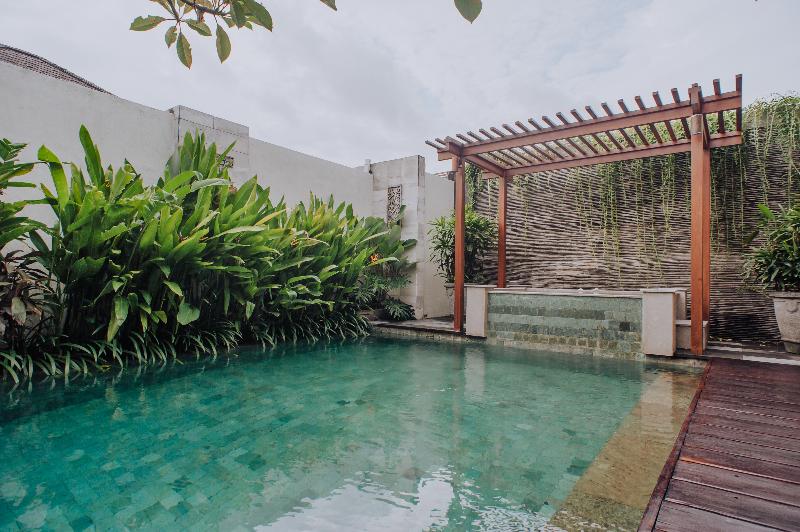 Pradha Villas Seminyak - Oda