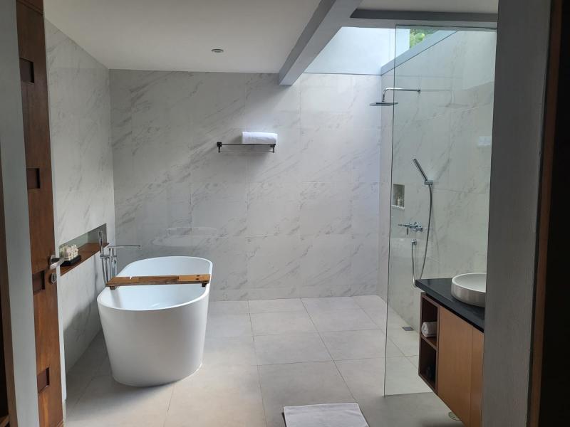 Pradha Villas Seminyak - Oda