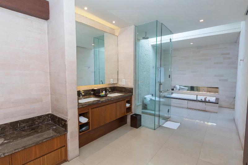 Pradha Villas Seminyak - Oda