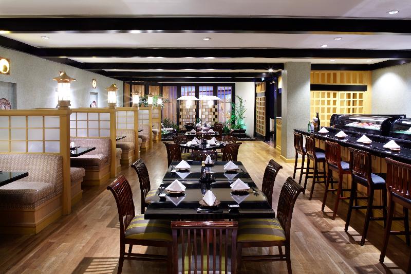 JW Marriott Hotel Surabaya - Bar