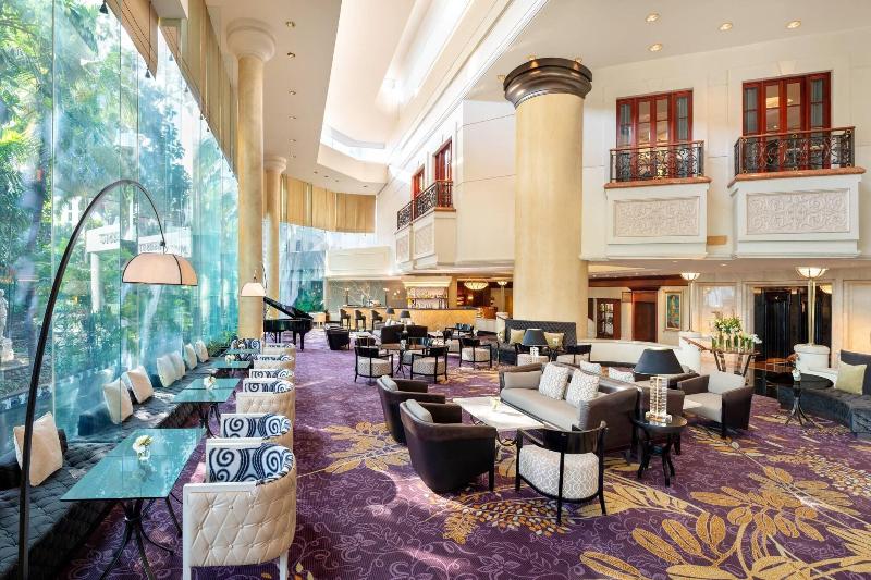 JW Marriott Hotel Surabaya - Bar