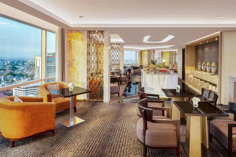 JW Marriott Hotel Surabaya - Lobi