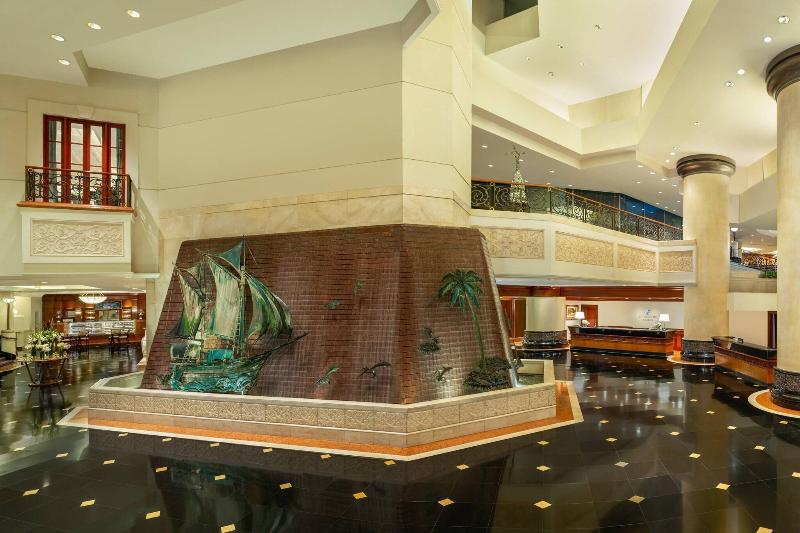 JW Marriott Hotel Surabaya - Lobi