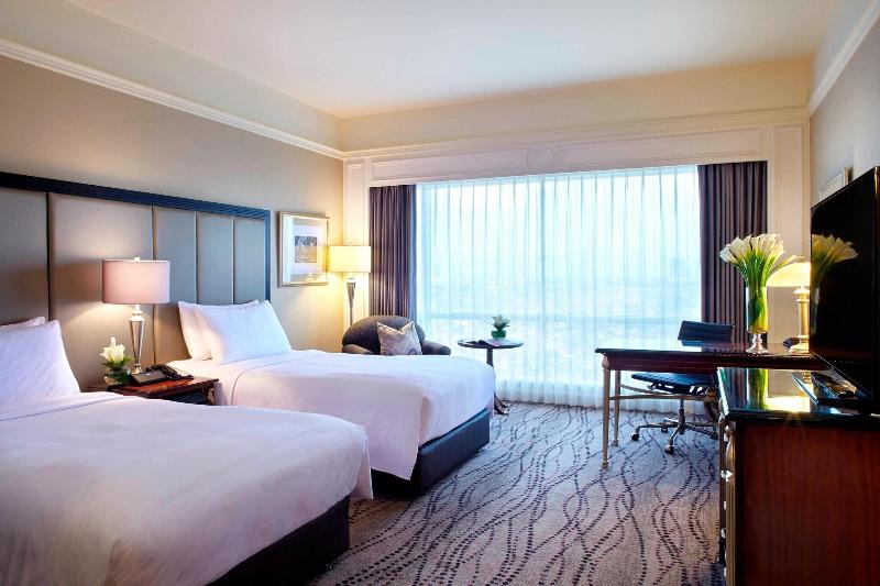 JW Marriott Hotel Surabaya - Oda