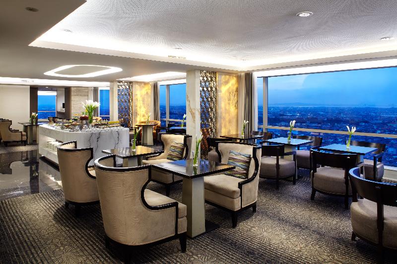 JW Marriott Hotel Surabaya - Restoran