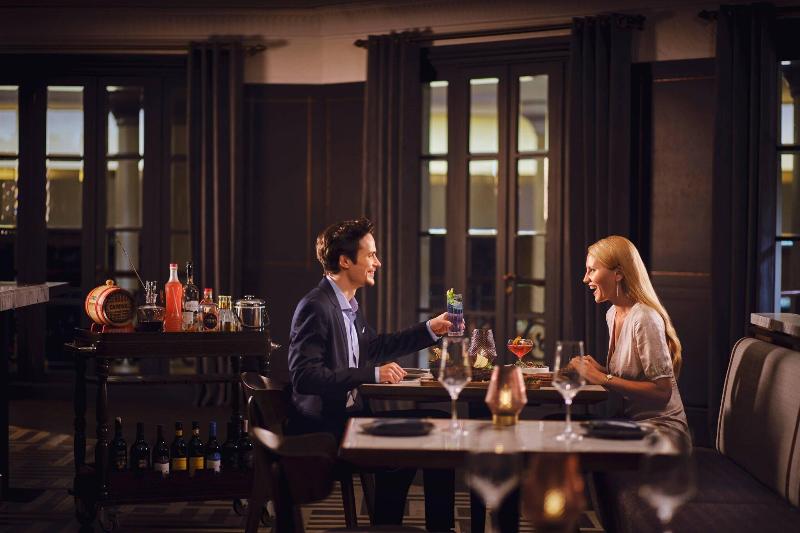 JW Marriott Hotel Surabaya - Restoran