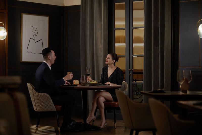 JW Marriott Hotel Surabaya - Restoran
