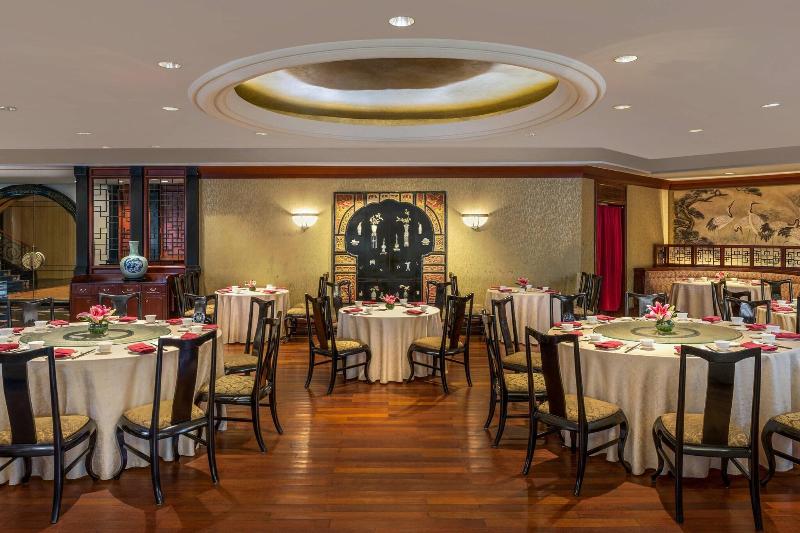 JW Marriott Hotel Surabaya - Restoran