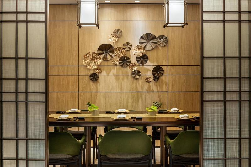 JW Marriott Hotel Surabaya - Restoran