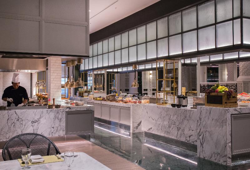 JW Marriott Hotel Surabaya - Restoran