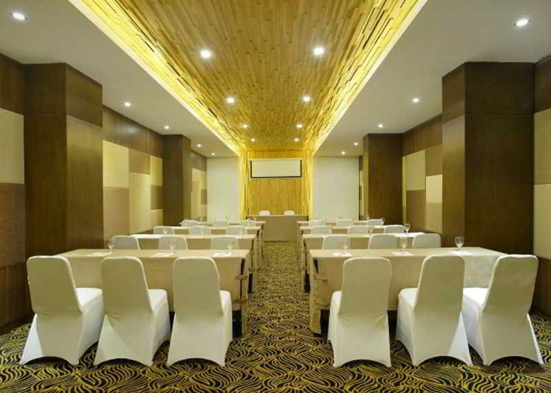 Hotel Santika Pandegiling Surabaya fotoÄŸrafÄ±