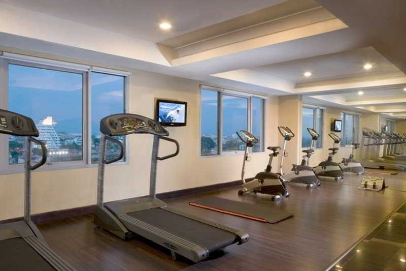 Hotel Santika Pandegiling Surabaya fotoÄŸrafÄ±