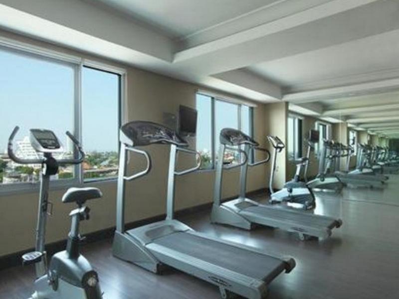 Hotel Santika Pandegiling Surabaya - Aktivite