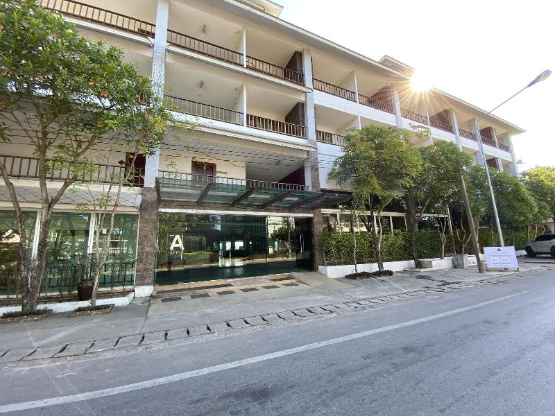 Siam Triangle - Genel