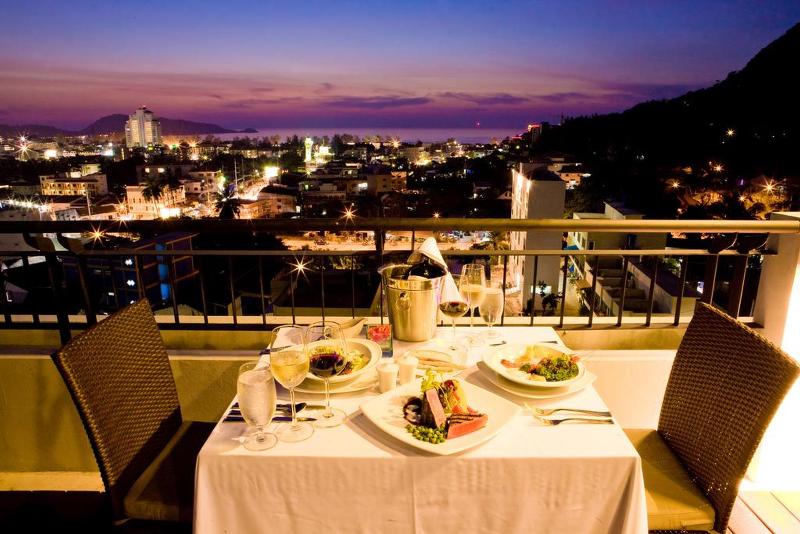 Casa Del M Phuket - Restoran