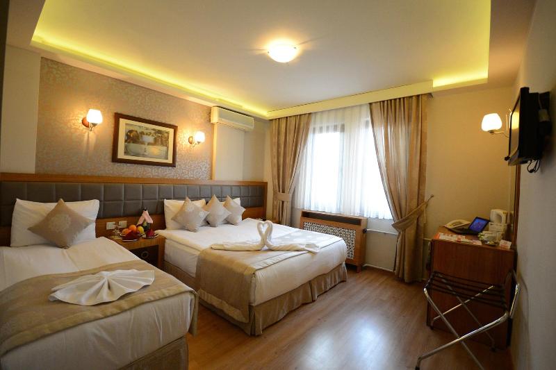Anzac Hotel - Genel