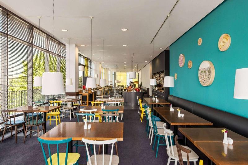 Vienna House Easy by Wyndham Pilsen - Genel