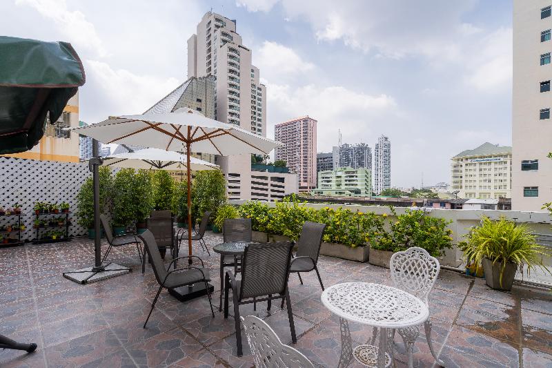 True Siam Phayathai Hotel - Teras