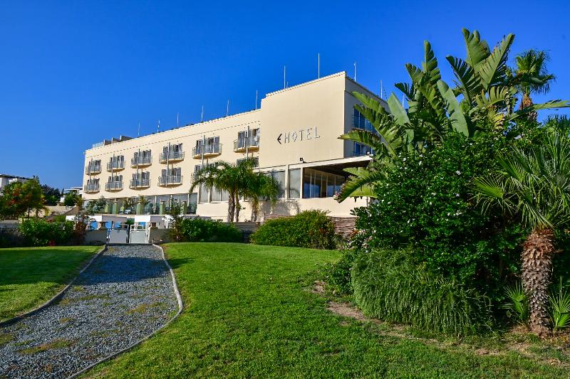 E Hotel Spa and Resort - Genel