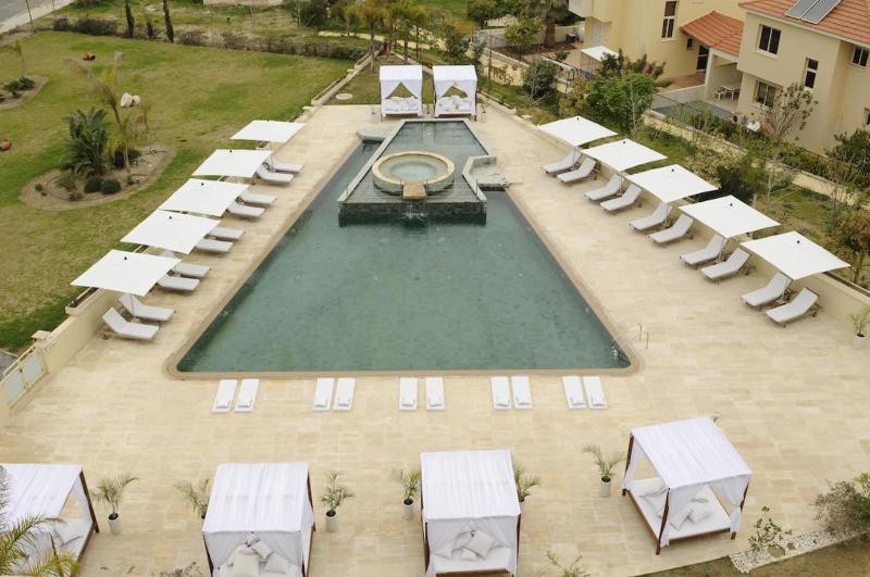 E Hotel Spa and Resort - Havuz