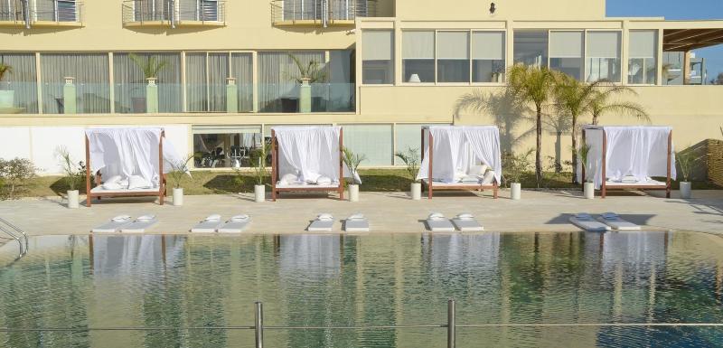 E Hotel Spa and Resort - Havuz