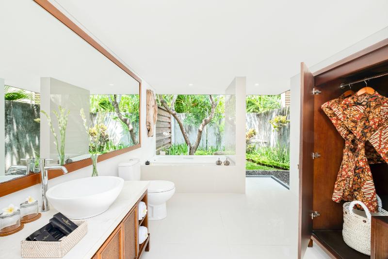 Mayaloka Villas Seminyak - Oda