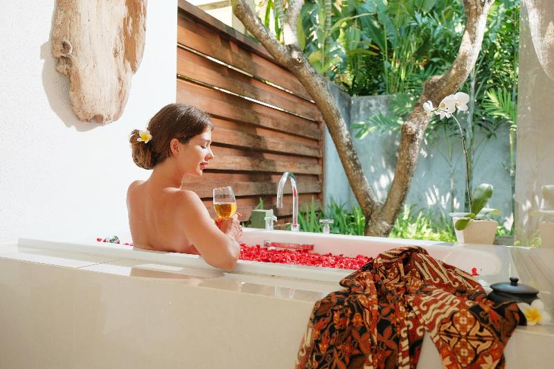 Mayaloka Villas Seminyak - Oda
