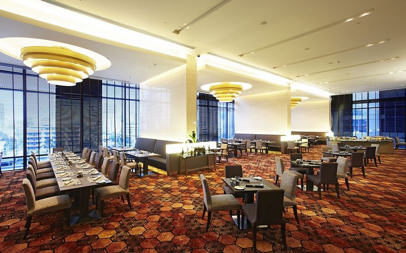 Four Points by Sheraton Bangkok Ploenchit - Restoran