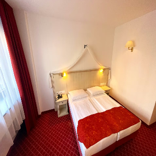 Mercure Hotel Chateau Berlin am Kurfuerstendamm fotoÄŸrafÄ±