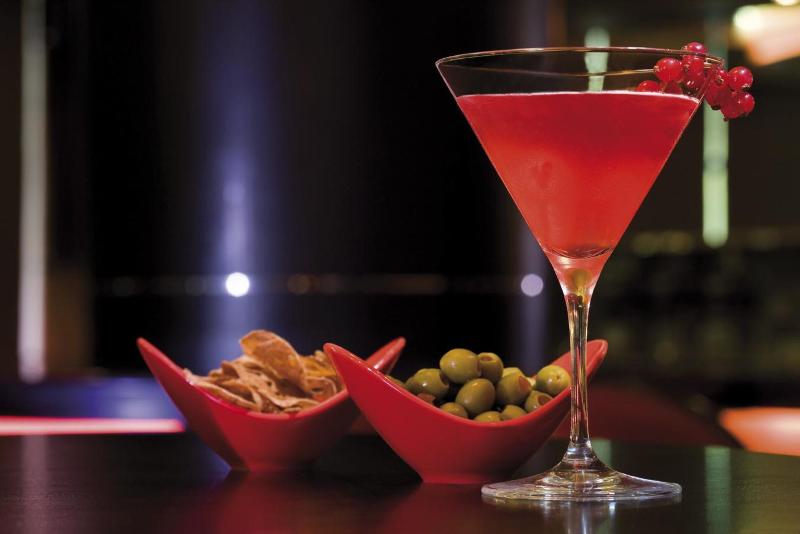 Avani Deira Dubai Hotel - Bar
