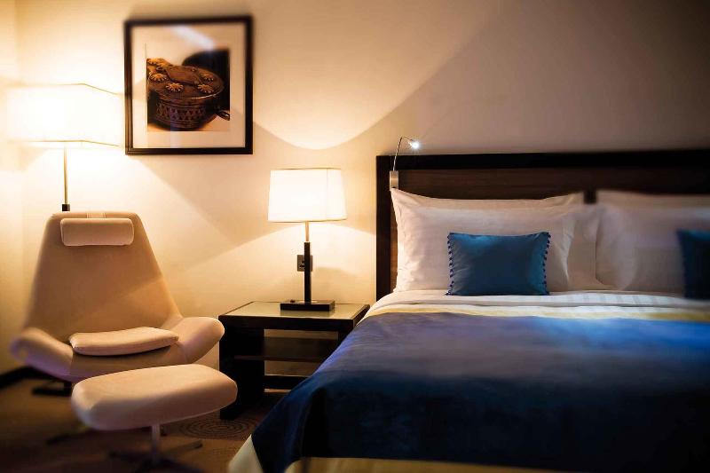 Avani Deira Dubai Hotel - Oda