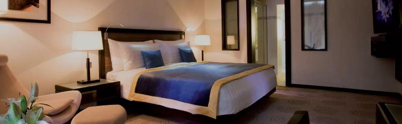 Avani Deira Dubai Hotel - Oda